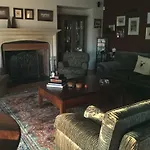 Anna's Mansion *