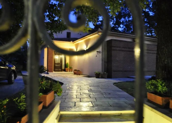 Anna's Mansion וילה