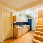Anna's Mansion Вилла Волос