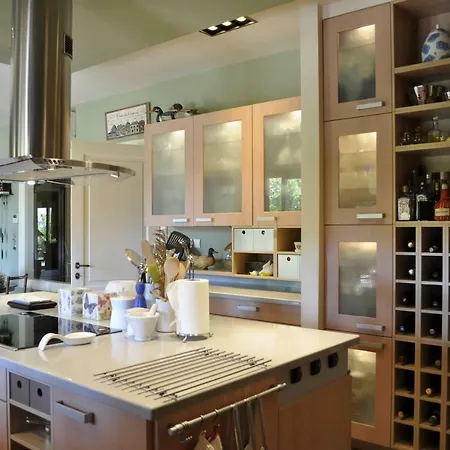 Anna's Mansion * Volos