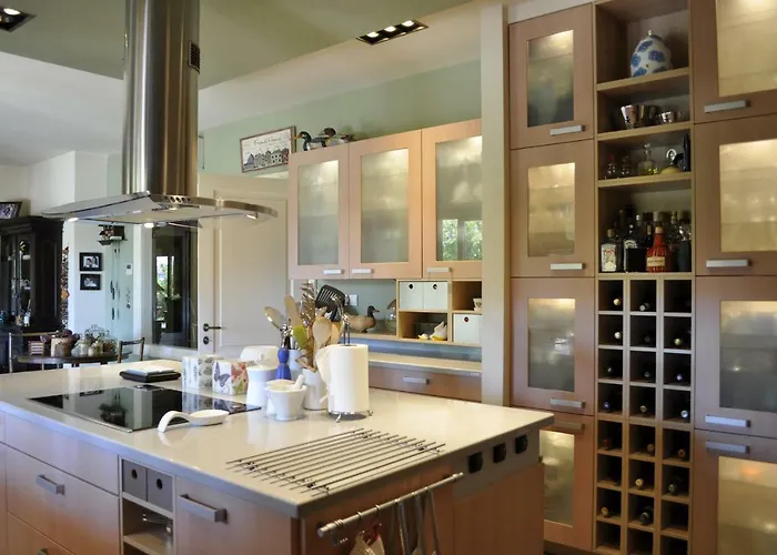 Anna's Mansion * Volos